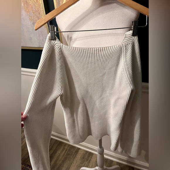 Line & Dot Long Sleeve Sweater White Size Medium - Picture 6 of 9